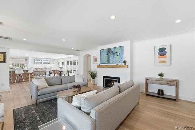 5420 Lakeshore Drive, Littleton, CO 80123