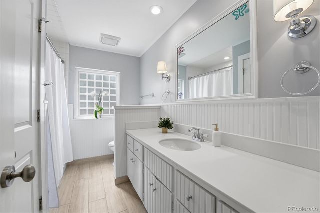 5420 Lakeshore Drive, Littleton, CO 80123