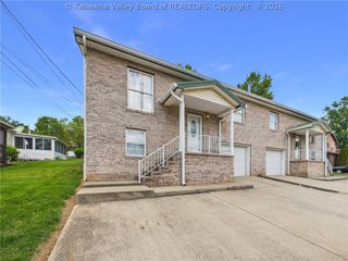 5233A Beechcrest Drive, Cross Lanes, WV 25313