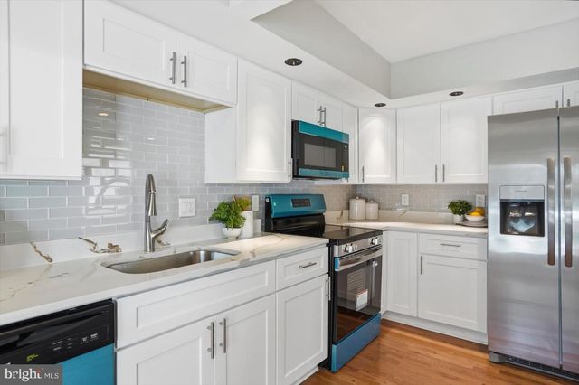 74 NORTHWOOD DR, Lutherville Timonium, MD 21093