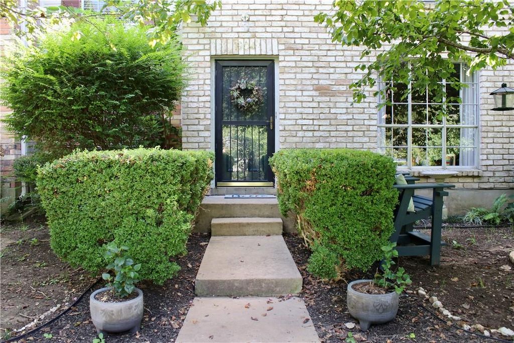 1904 Rosetti DR 109, Austin, TX 78752
