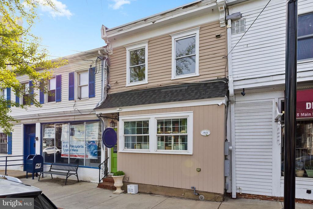 10 S MAIN ST, Allentown, NJ 08501 — photo 2