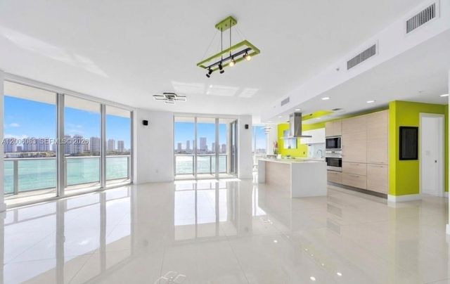 17111 Biscayne Blvd 909, North Miami Beach, FL 33160