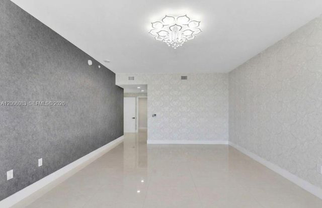 17111 Biscayne Blvd 909, North Miami Beach, FL 33160