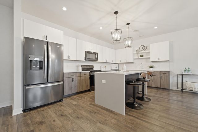 283 Nomo Place, Crown Point, IN 46307