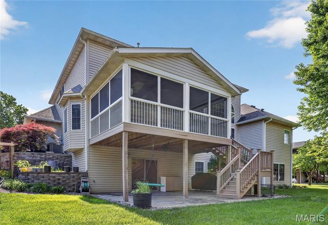 15 Fox Mill Drive, Maryville, IL 62062