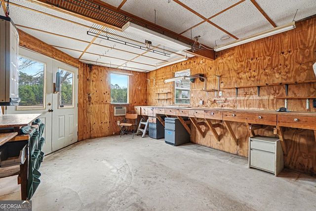 2741 Bonds Lake Road NW, Conyers, GA 30012