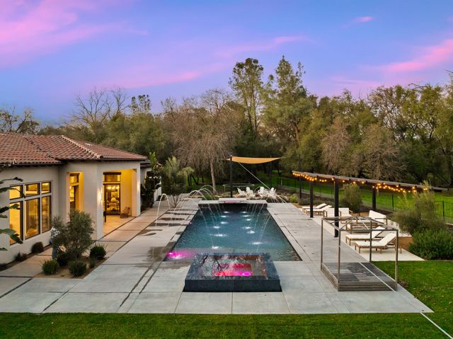 5331 Barton Rd, Loomis, CA 95650