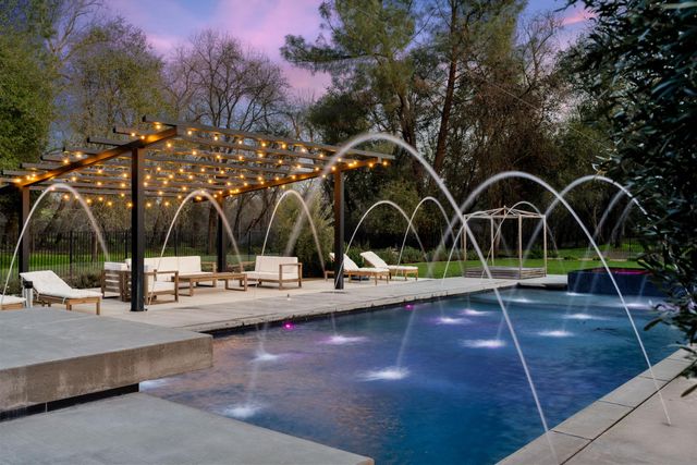 5331 Barton Rd, Loomis, CA 95650