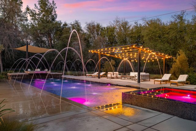 5331 Barton Rd, Loomis, CA 95650