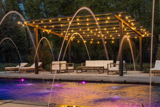 5331 Barton Rd, Loomis, CA 95650