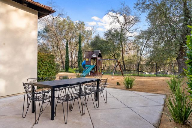 5331 Barton Rd, Loomis, CA 95650