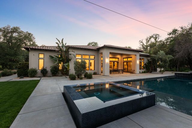 5331 Barton Rd, Loomis, CA 95650