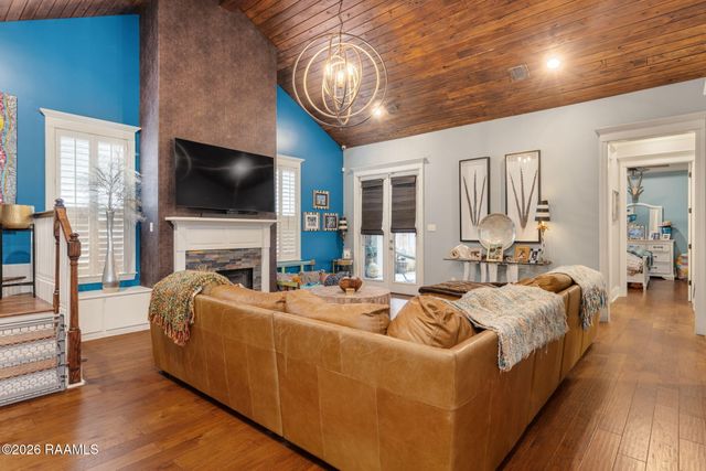 303 Summerland Key Lane, Lafayette, LA 70508