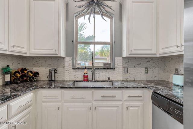 303 Summerland Key Lane, Lafayette, LA 70508