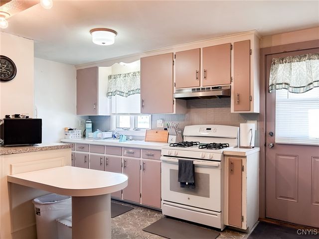 202 Westwood Avenue, Salina, NY 13211