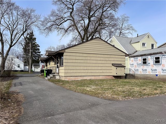 202 Westwood Avenue, Salina, NY 13211