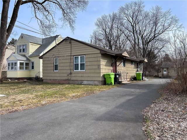 202 Westwood Avenue, Salina, NY 13211