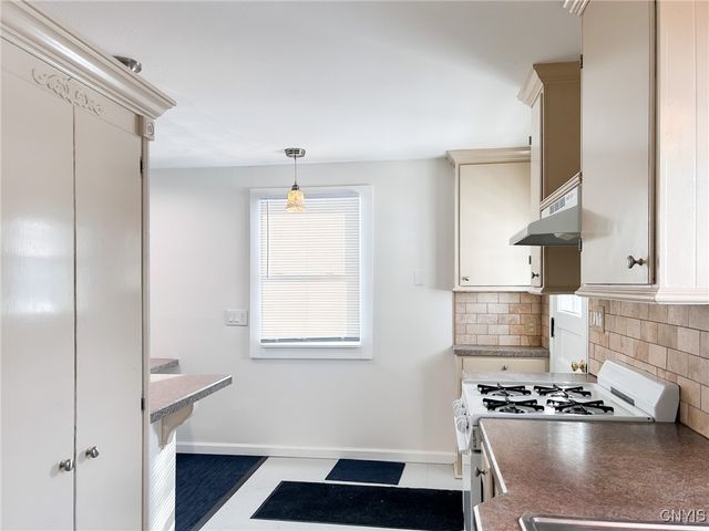 202 Westwood Avenue, Salina, NY 13211