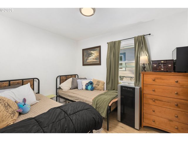 803 PACIFIC Ave, Kelso, WA 98626