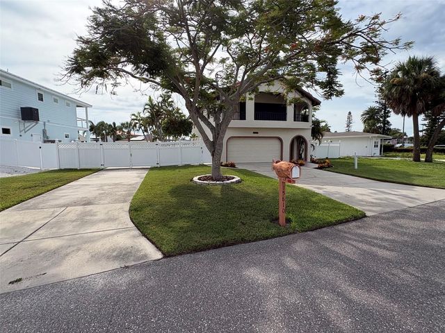15810 REDINGTON DRIVE, Redington Beach, FL 33708