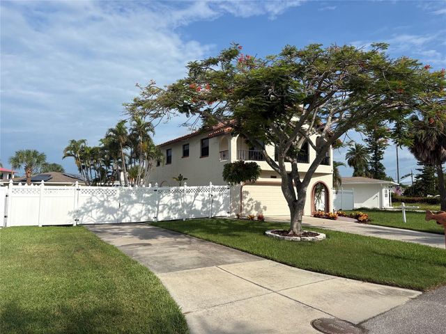 15810 REDINGTON DRIVE, Redington Beach, FL 33708