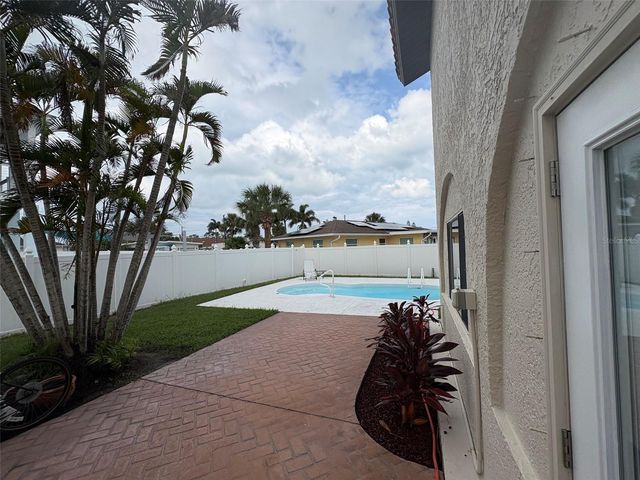 15810 REDINGTON DRIVE, Redington Beach, FL 33708