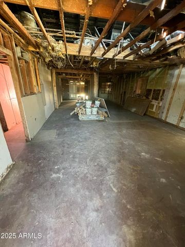 2230 N LAUREL Avenue, Phoenix, AZ 85007