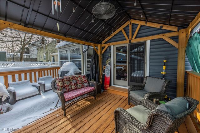 2333 S Taylor Road, Cleveland Heights, OH 44118