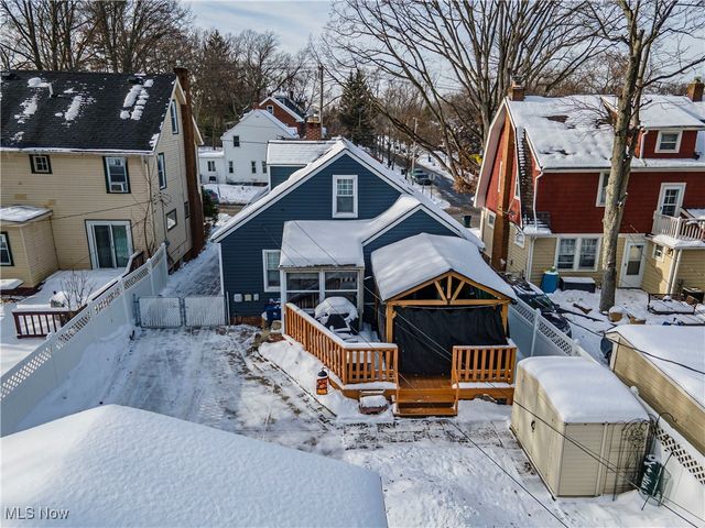 2333 S Taylor Road, Cleveland Heights, OH 44118