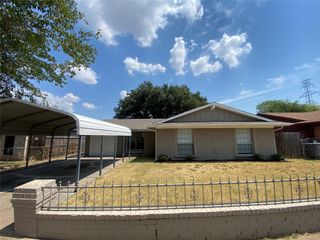 6430 Cinnamon Oaks Drive, Dallas, TX 75241