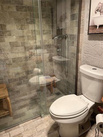 38 Northampton B 38, West Palm Beach, FL 33417