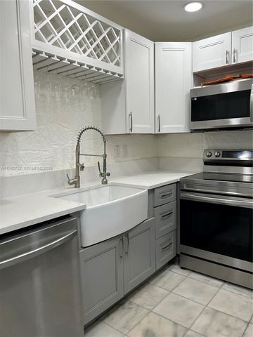 38 Northampton B 38, West Palm Beach, FL 33417