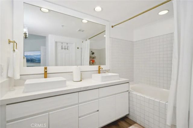 2253 Martin Street 321, Irvine, CA 92612