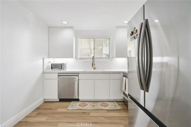 2253 Martin Street 321, Irvine, CA 92612