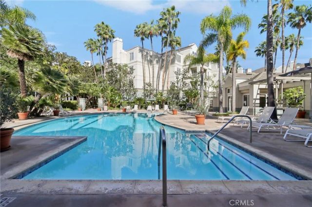 2253 Martin Street 321, Irvine, CA 92612