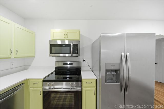 327 E Young Street, Tulsa, OK 74106