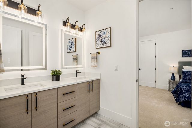 13698 NE 83rd Street, Redmond, WA 98052