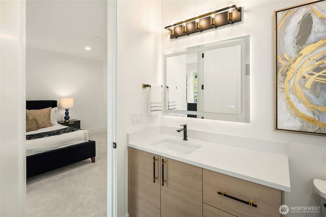 13698 NE 83rd Street, Redmond, WA 98052