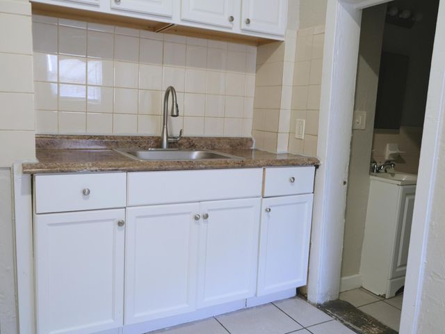 1104 22ND Street B, West Palm Beach, FL 33407