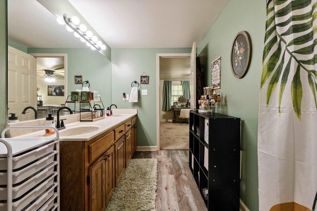 1713 Salem Road, Benton, AR 72019