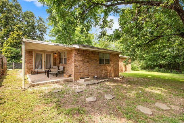 1713 Salem Road, Benton, AR 72019