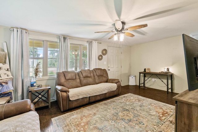 1713 Salem Road, Benton, AR 72019