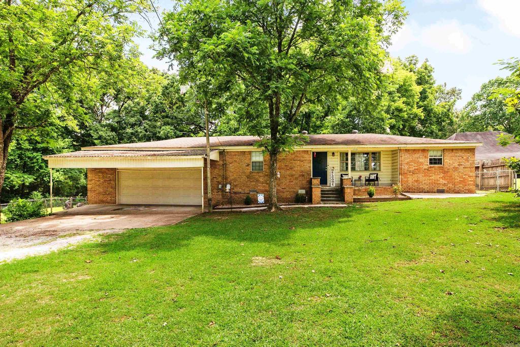 1713 Salem Road, Benton, AR 72019