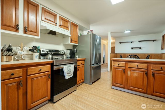 456 E Street, Blaine, WA 98230