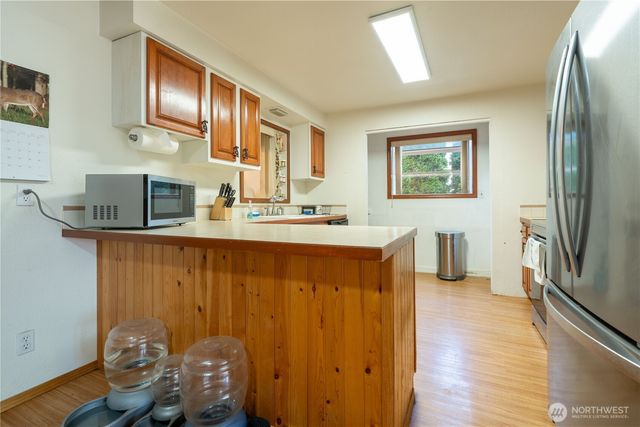 456 E Street, Blaine, WA 98230