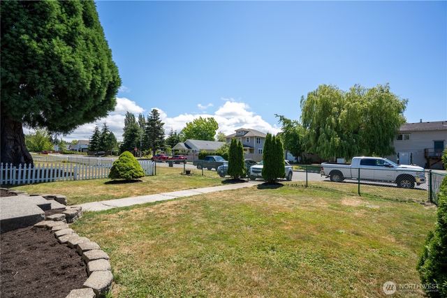 456 E Street, Blaine, WA 98230