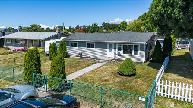 456 E Street, Blaine, WA 98230