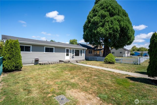 456 E Street, Blaine, WA 98230