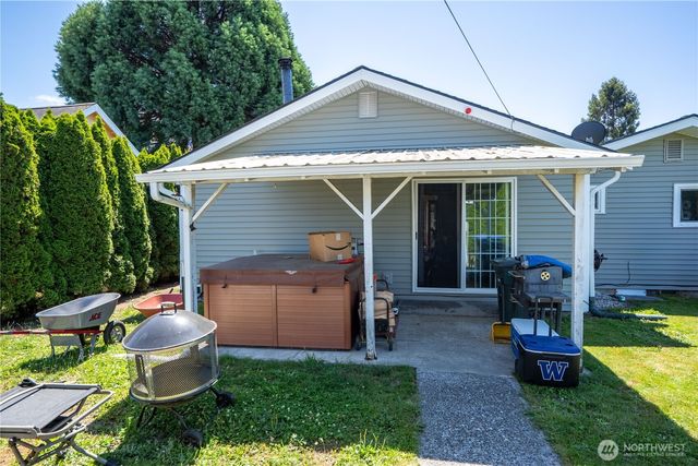 456 E Street, Blaine, WA 98230
